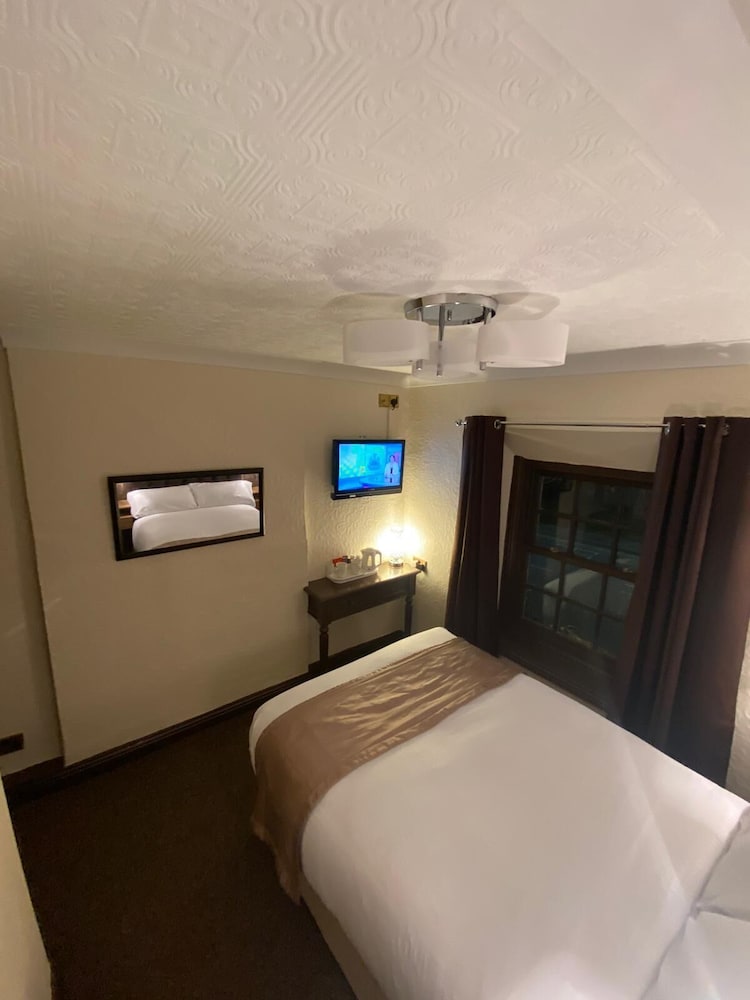 Comfort Double Room, Ensuite (Room 6 Small Double Room) - Photo 5
