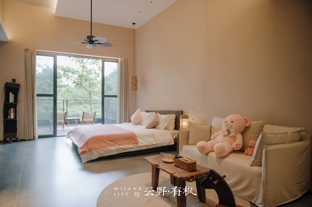 Comfort Twin Room, Patio, Hill View