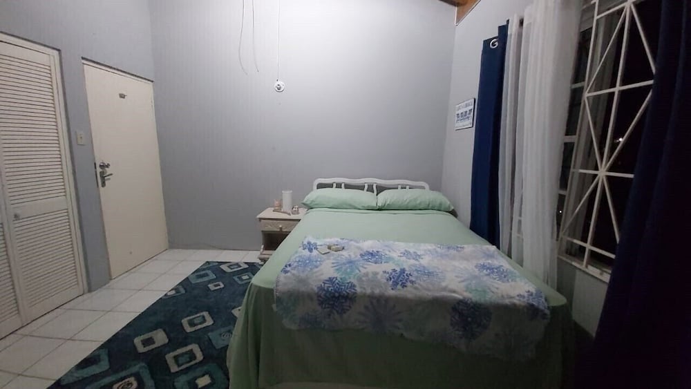 Classic Single Room, 1 Queen Bed photo 2