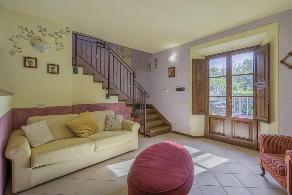 Villa photo 3