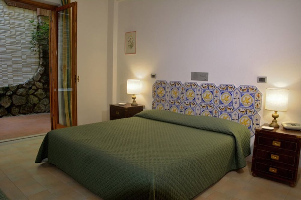 Economy Room photo 1