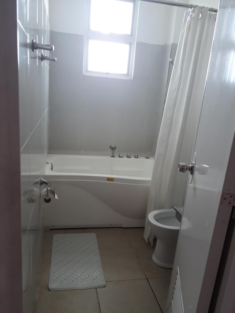 Deluxe Room, 1 King Bed, Terrace, Pool View photo 2