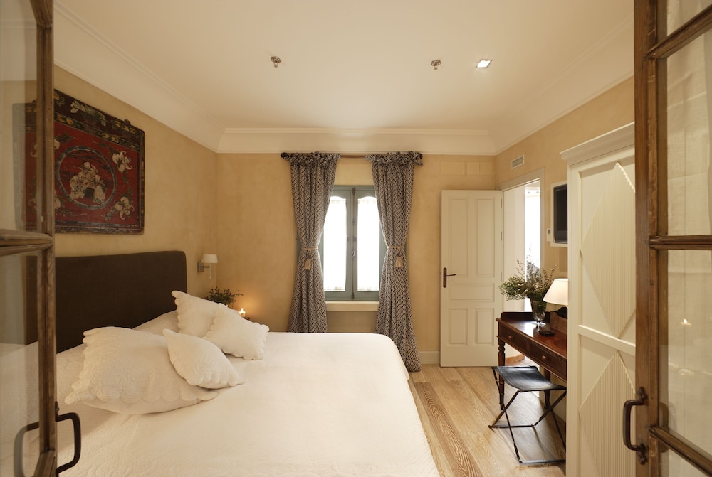 Superior Double Room - Photo 1