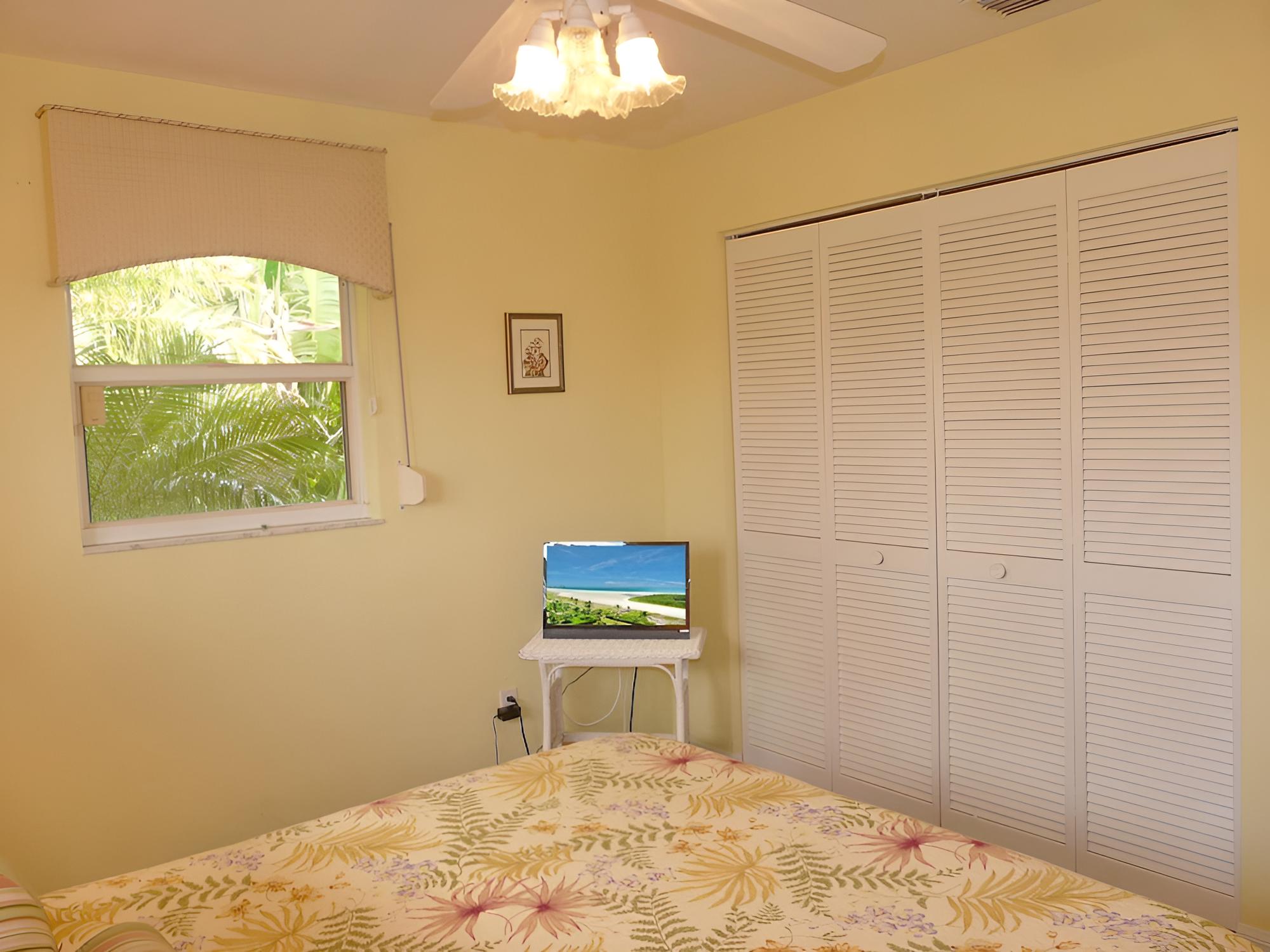 House, Multiple Beds (1615 Windmill Avenue) photo 1