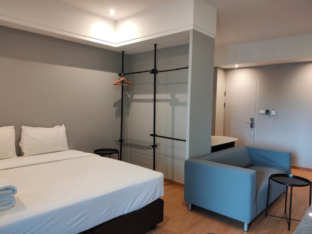 Elite Studio, 1 King Bed photo 2