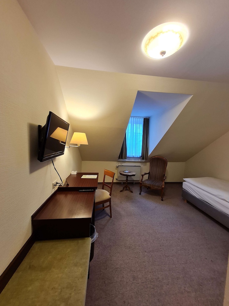 Standard Room, 1 Twin Bed, City View