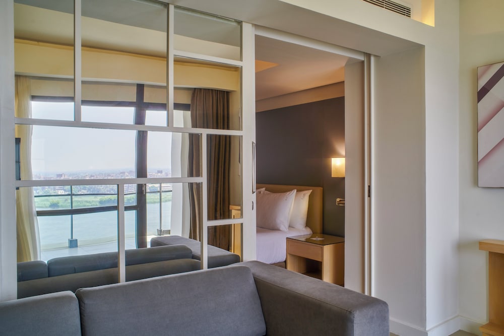 Suite, 1 King Bed, Non Smoking (Nile View) thumbnail 6