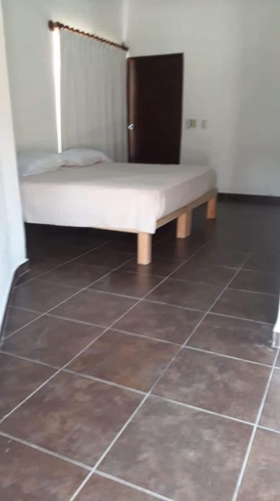 Double Room, 1 King Bed (El Principe) photo 1