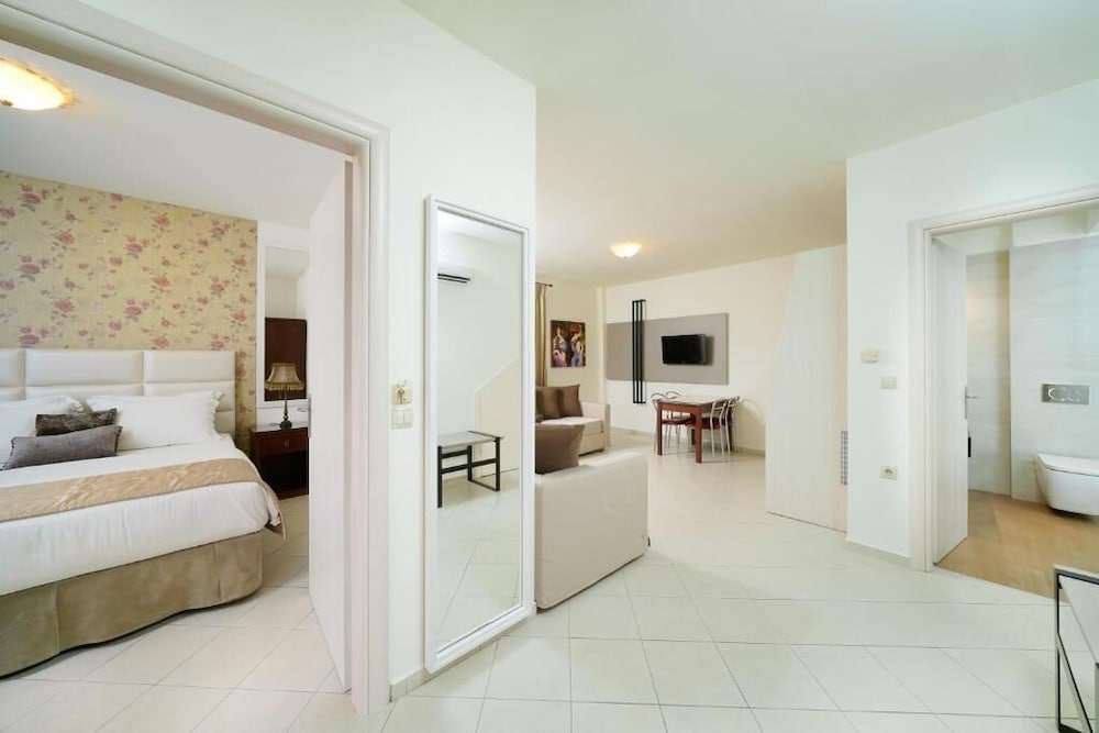 Deluxe Suite, 1 Bedroom photo 2