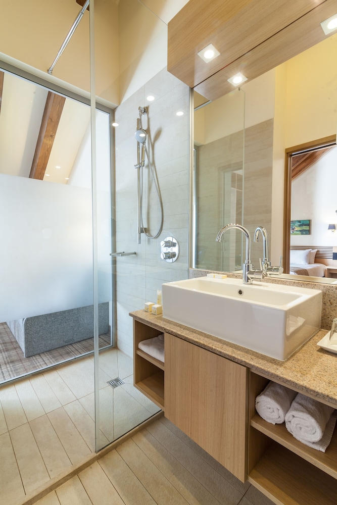 Standard Twin Room - Photo 3