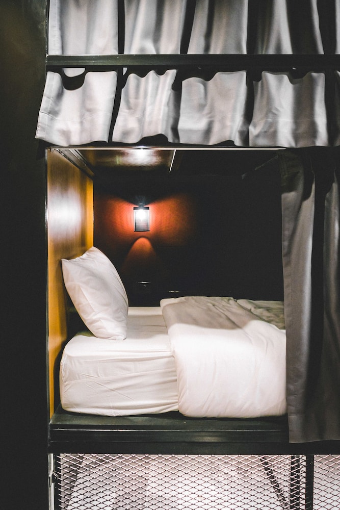 Bed In 4-Bed Mixed Dormitory Room photo 1