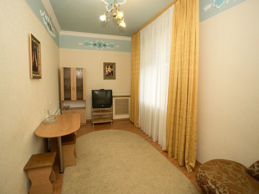 Luxury Triple Room, Courtyard View