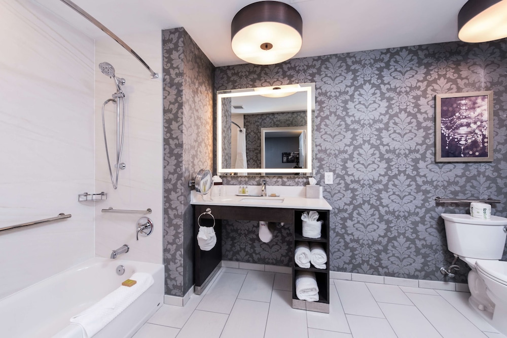 Studio Suite, 1 King Bed, Accessible (Hearing) - Photo 2