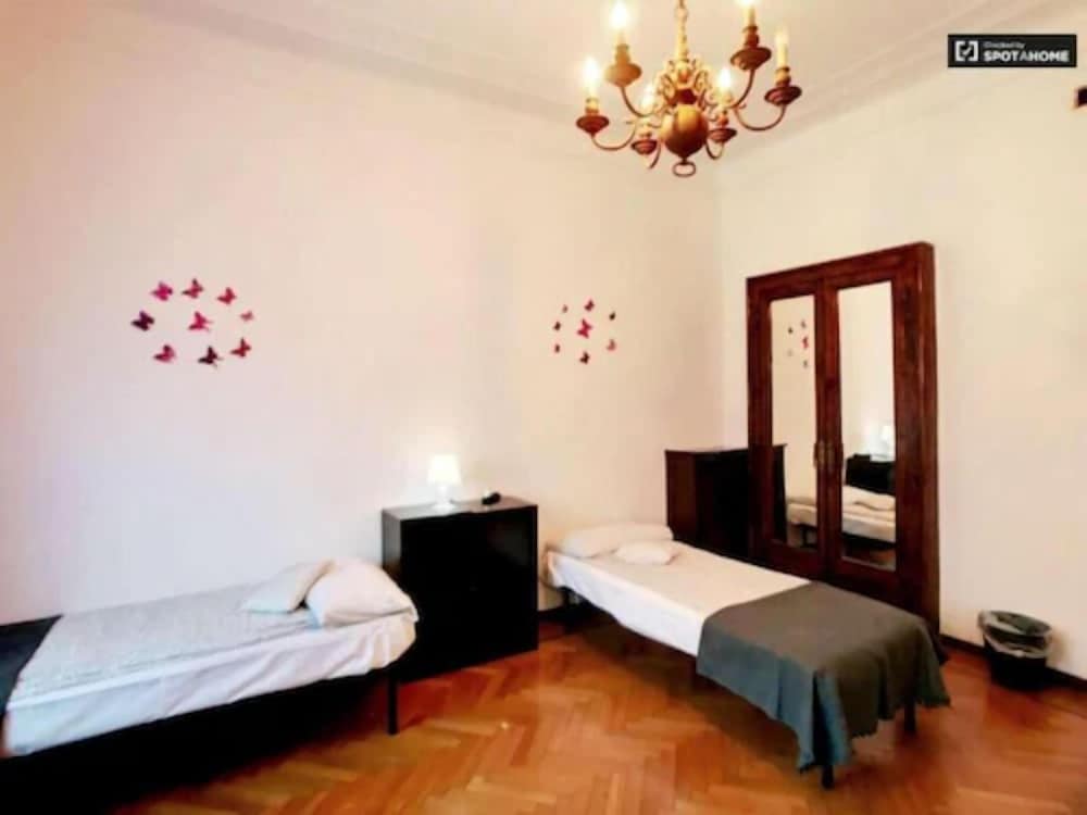 Camera Economy, Dormitorio Femminile, Bagno Condiviso