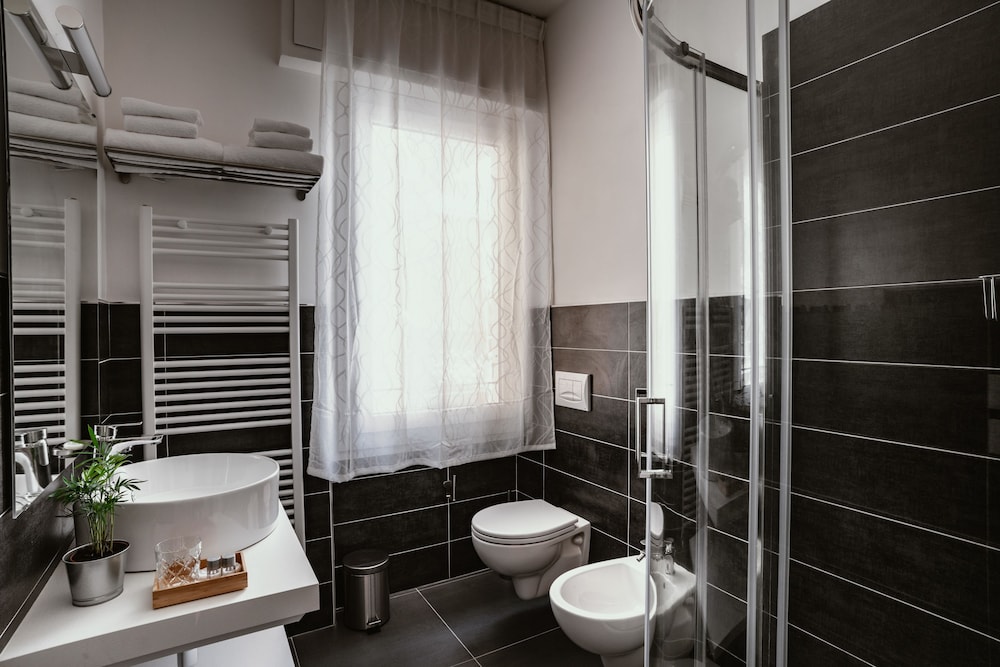 Deluxe Triple Room, 1 Bedroom, Balcony photo 3