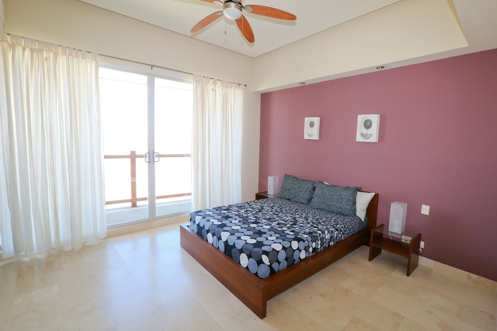 Family Condo, 2 Bedrooms, Ocean View photo 1