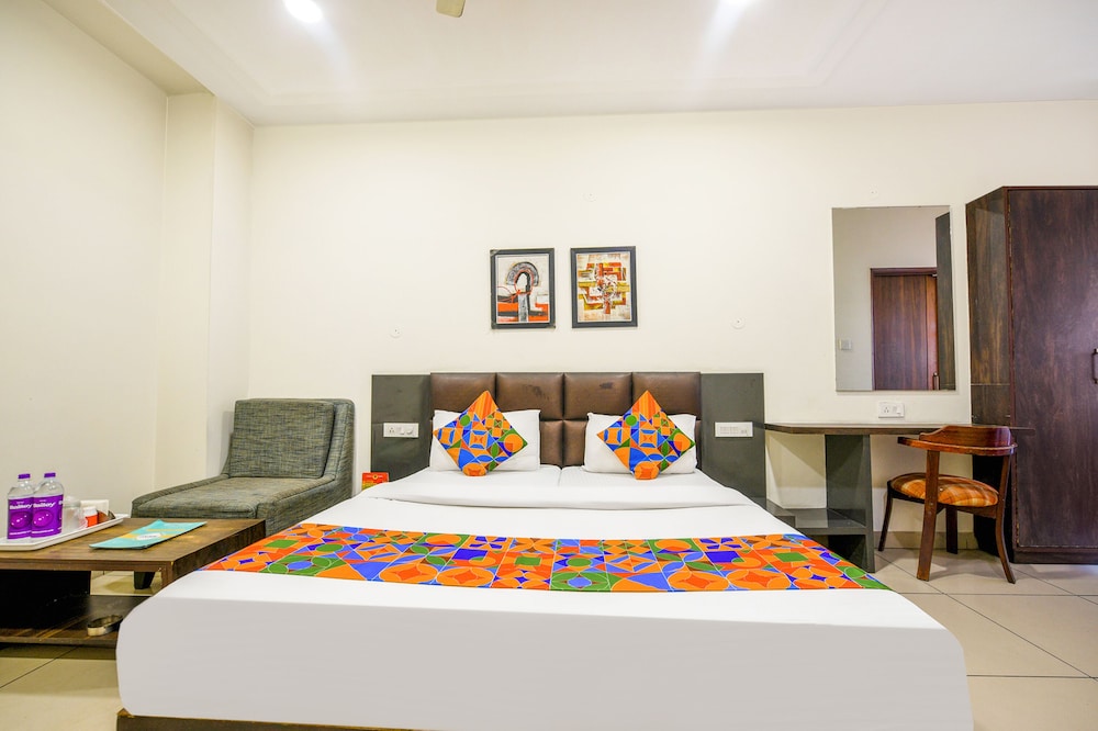 Deluxe Room - Photo 3