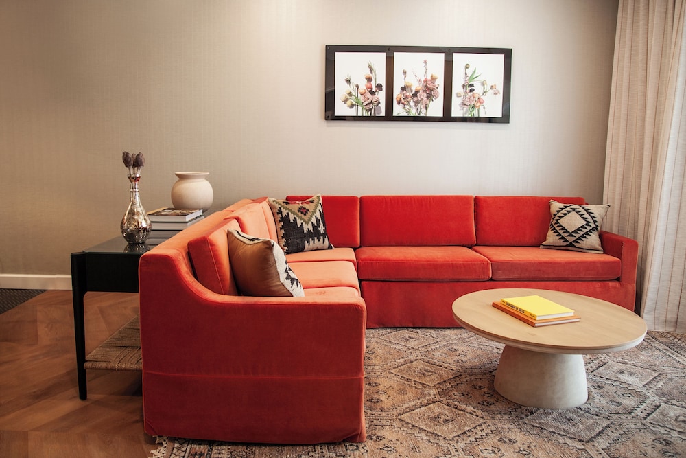 Suite (Westport)