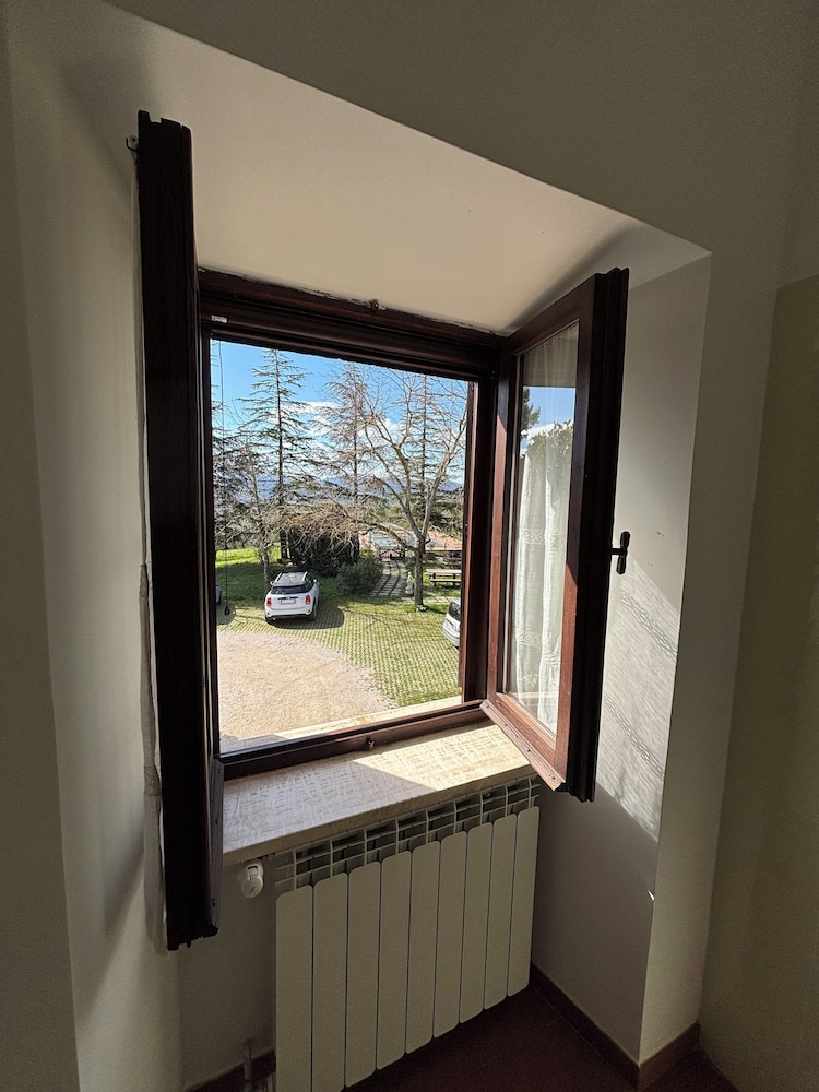 Deluxe Room, Hill View photo 1