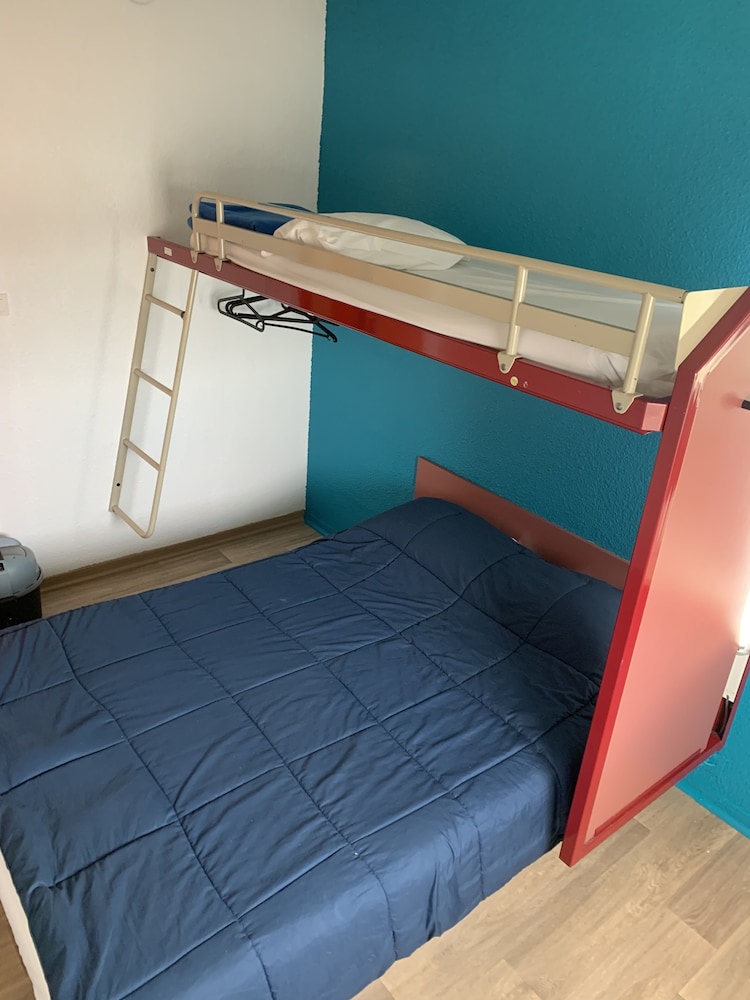 Standard Triple Room - Photo 4