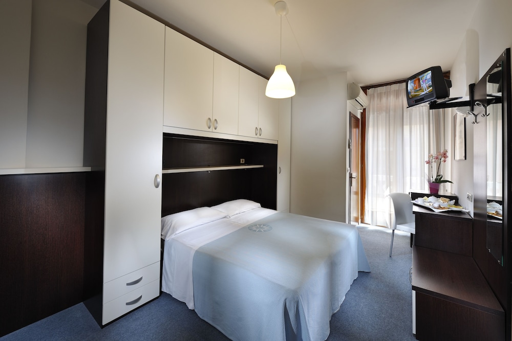 Classic Double Room photo 1