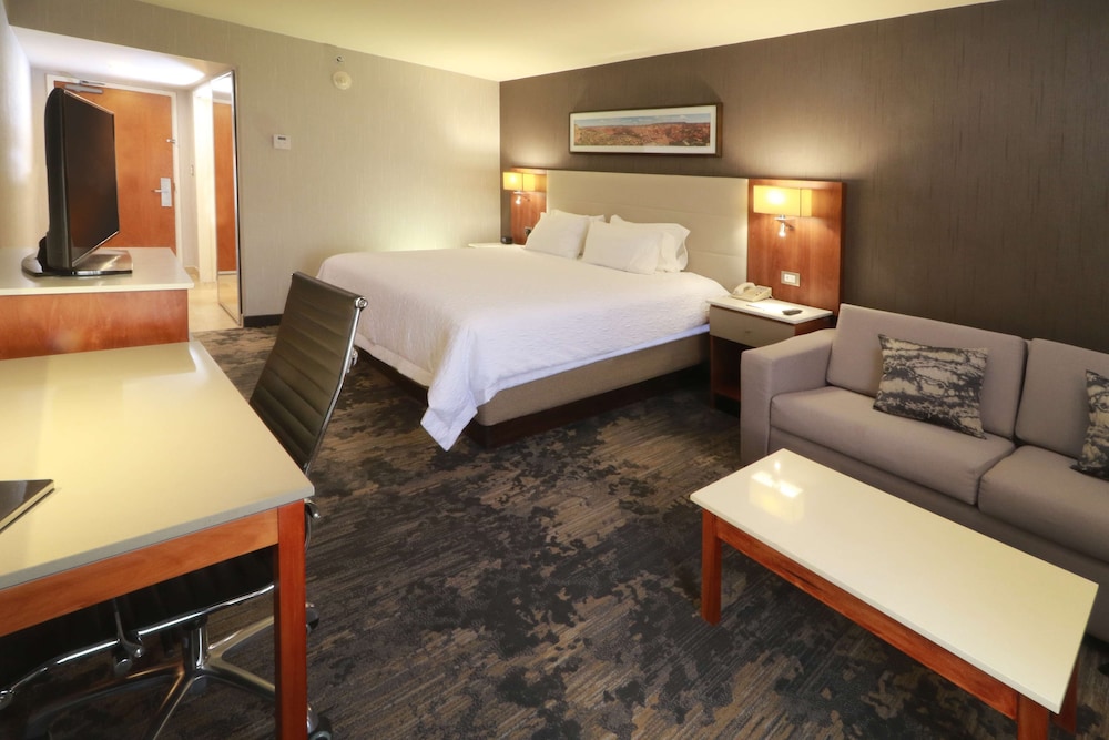 Room, 1 King Bed - Photo 4