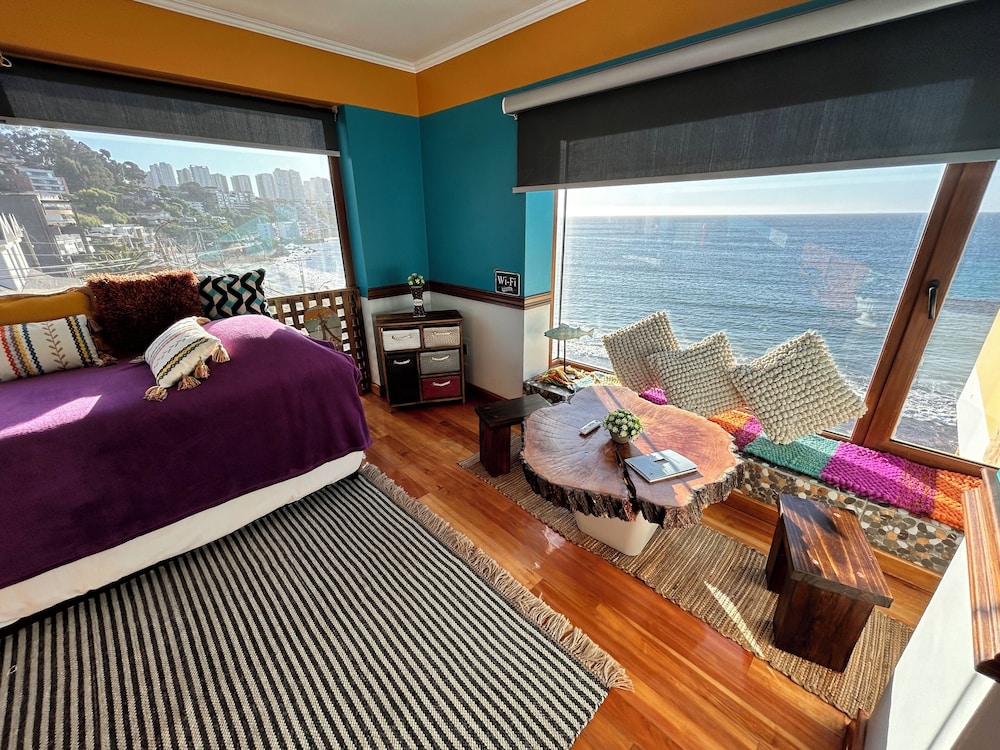 Premier Quadruple Room, 1 Bedroom, Non Smoking, Sea View photo 2