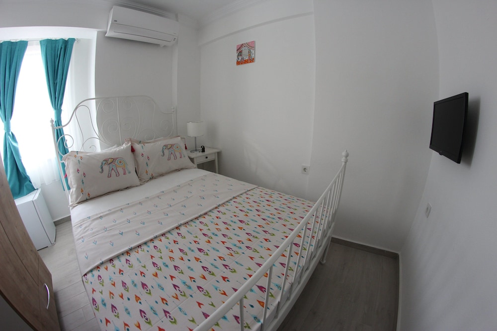 Kucuk Cift Kisilik Oda photo 1