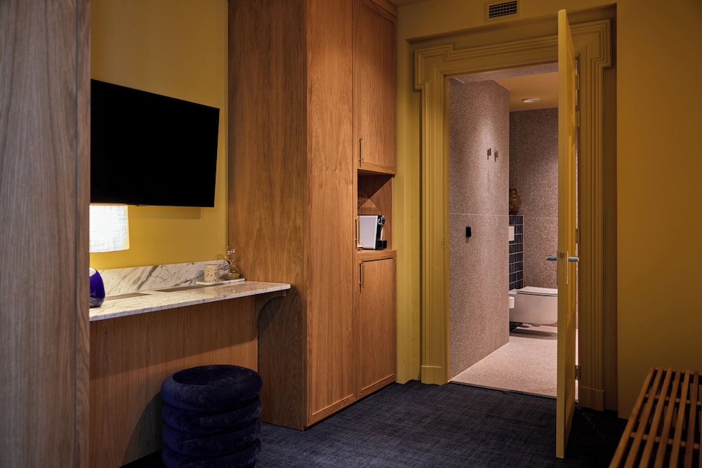 Signature Room photo 2