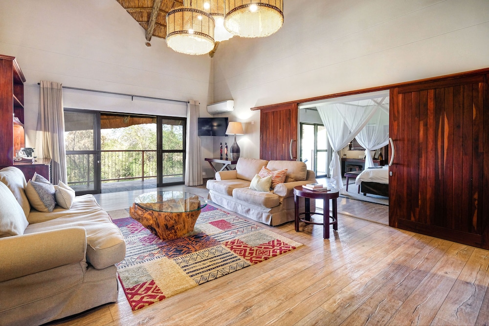 Executive Suite photo 2