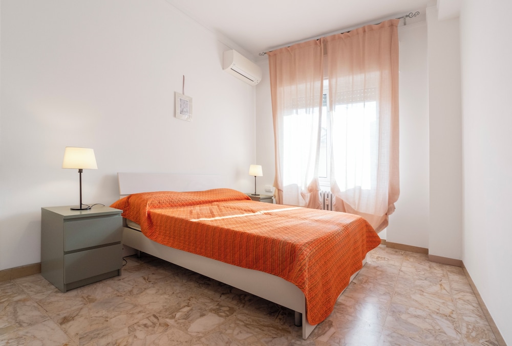 Apartment, Balcony