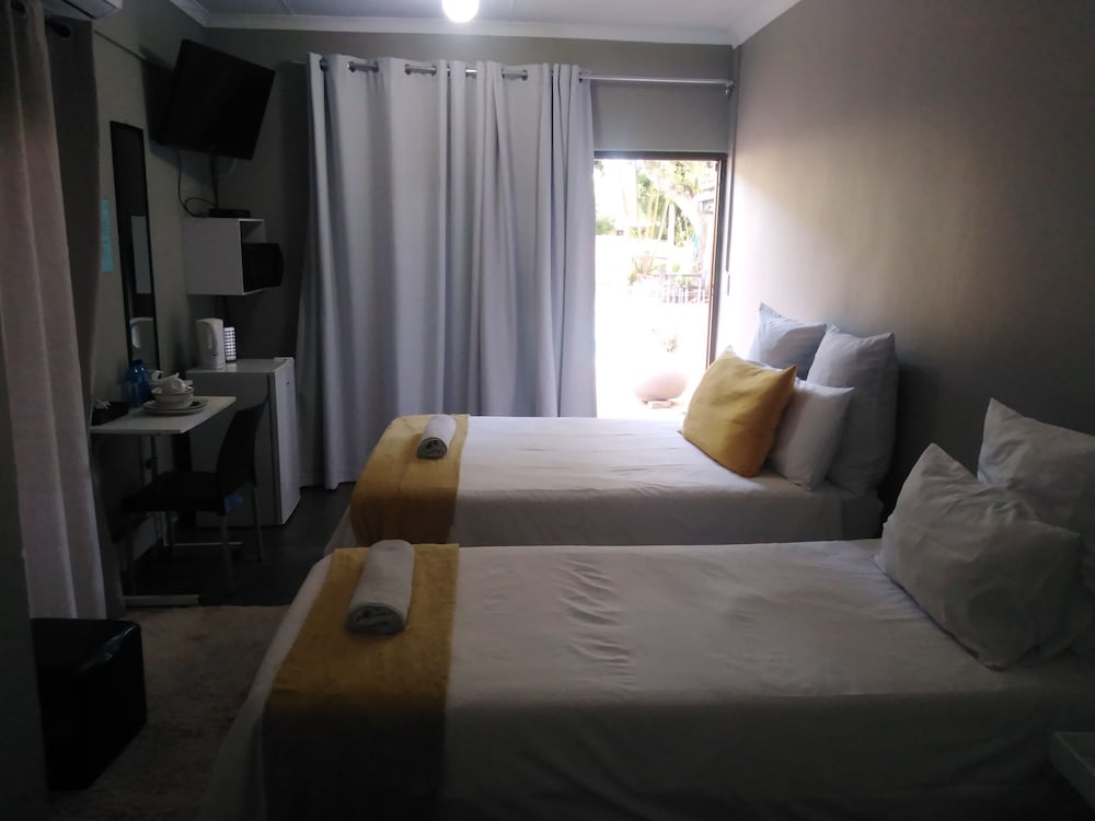 Comfort Quadruple Room - Photo 2