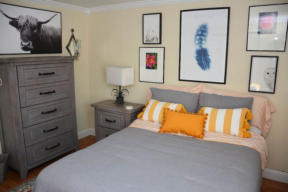 Luxury Condo photo 2
