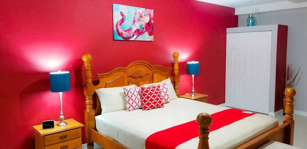 Superior Apartment, 1 King Bed, Kitchen, Corner