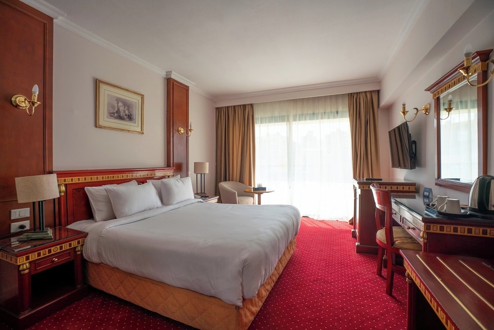 Azal Suite City View thumbnail 6