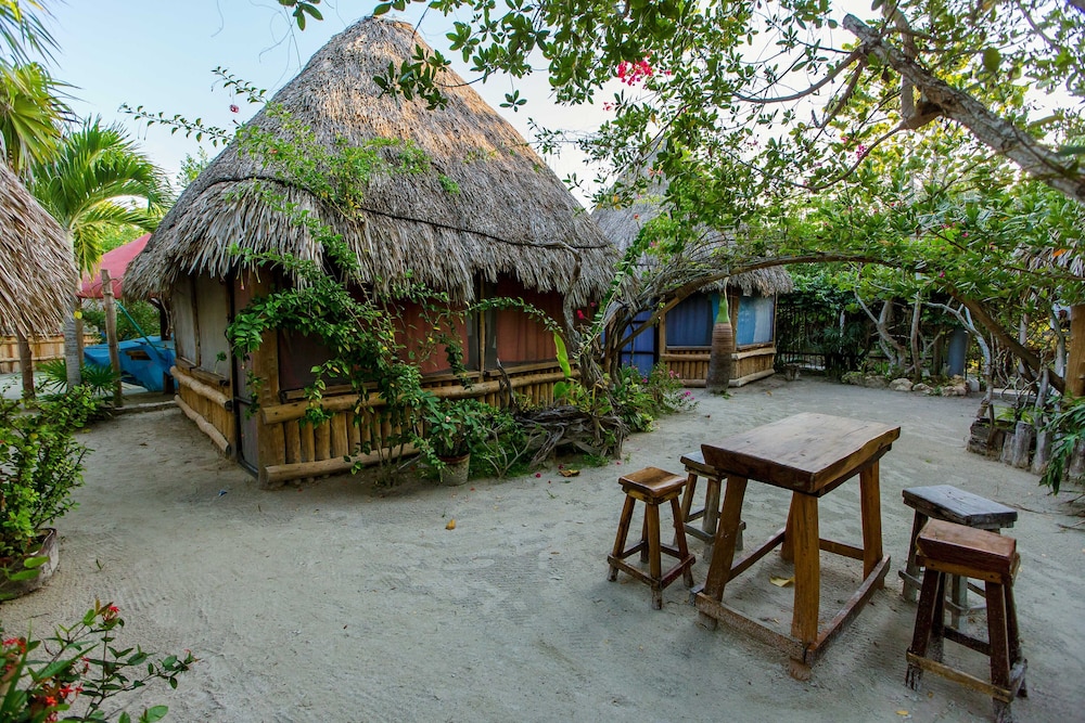 Basic Cabin, 1 Bedroom, Garden View, Garden Area photo 2