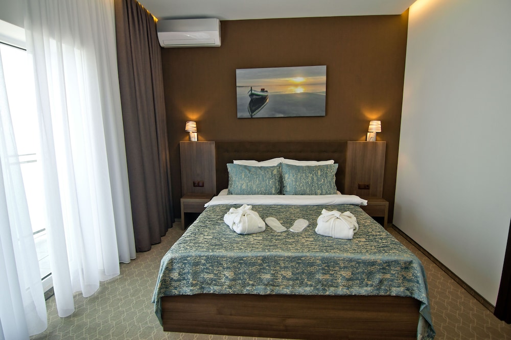 Executive Suite photo 2