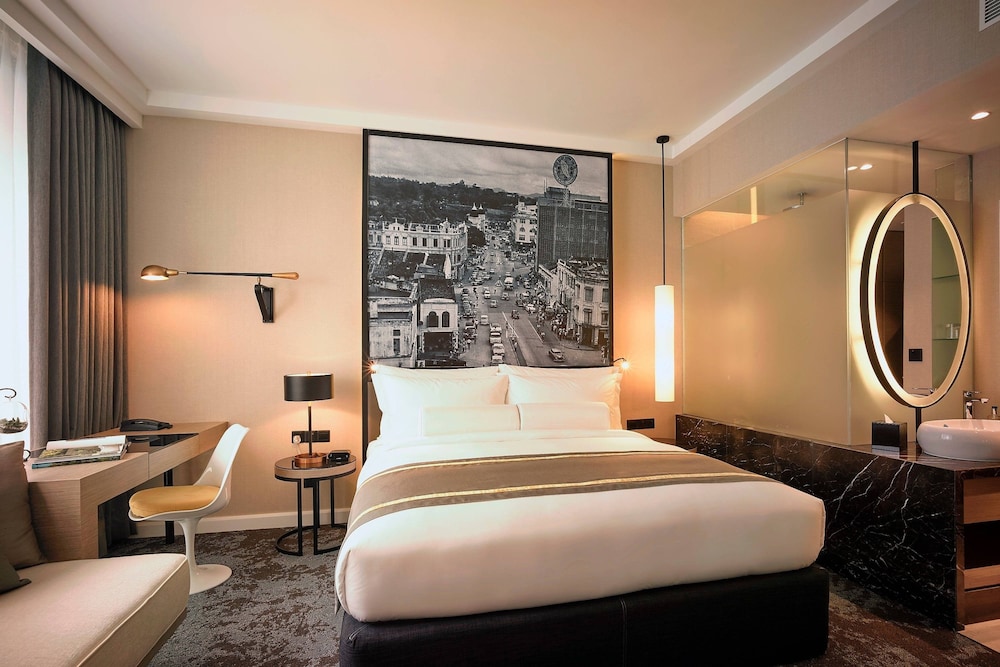 Deluxe Room, 1 King Bed