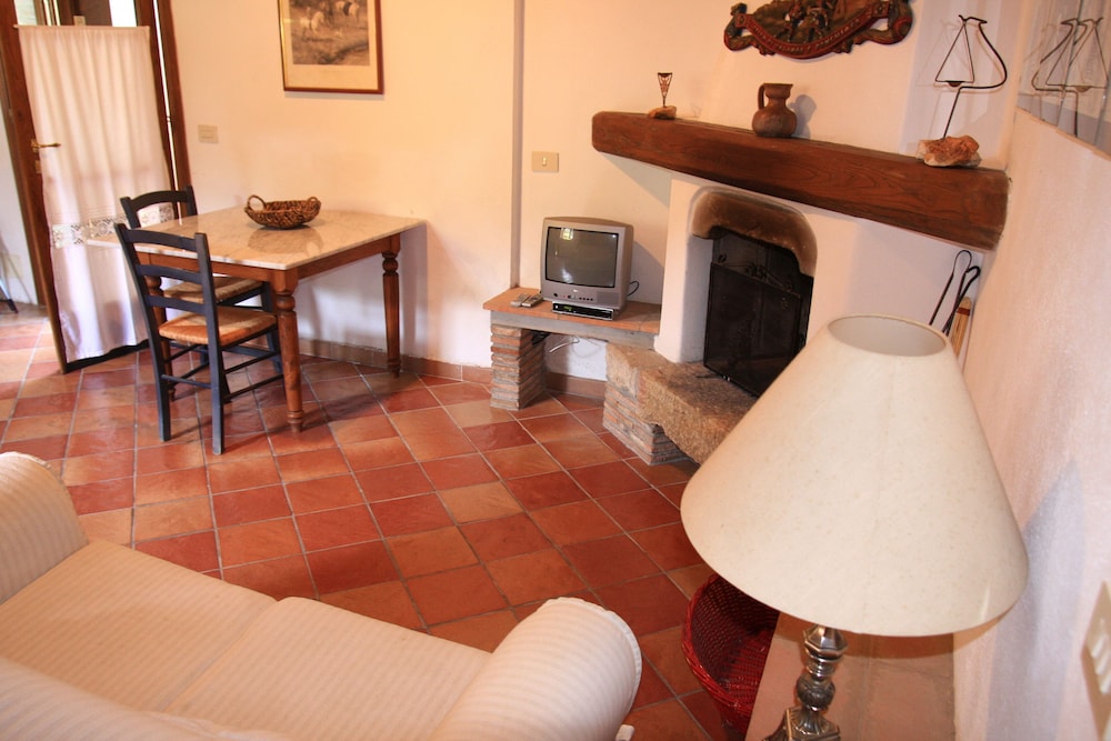 Apartment, 2 Bedrooms (5 pax) photo 2
