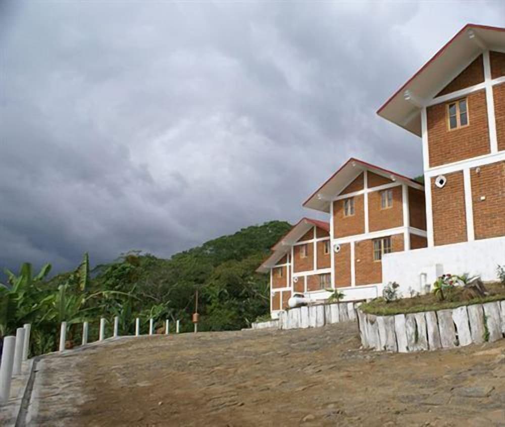 Standard Bungalow (For up to 7) photo 1