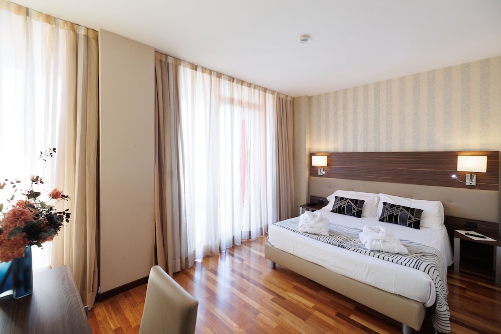 Superior Double Room - Photo 3