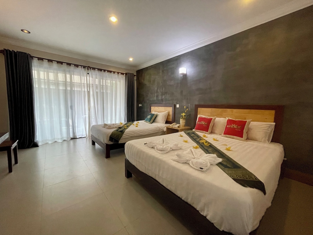 Deluxe Family Room with Terrace