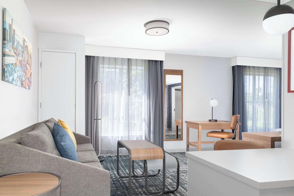 Studio Suite, 1 Queen Bed, Non Smoking - Photo 4