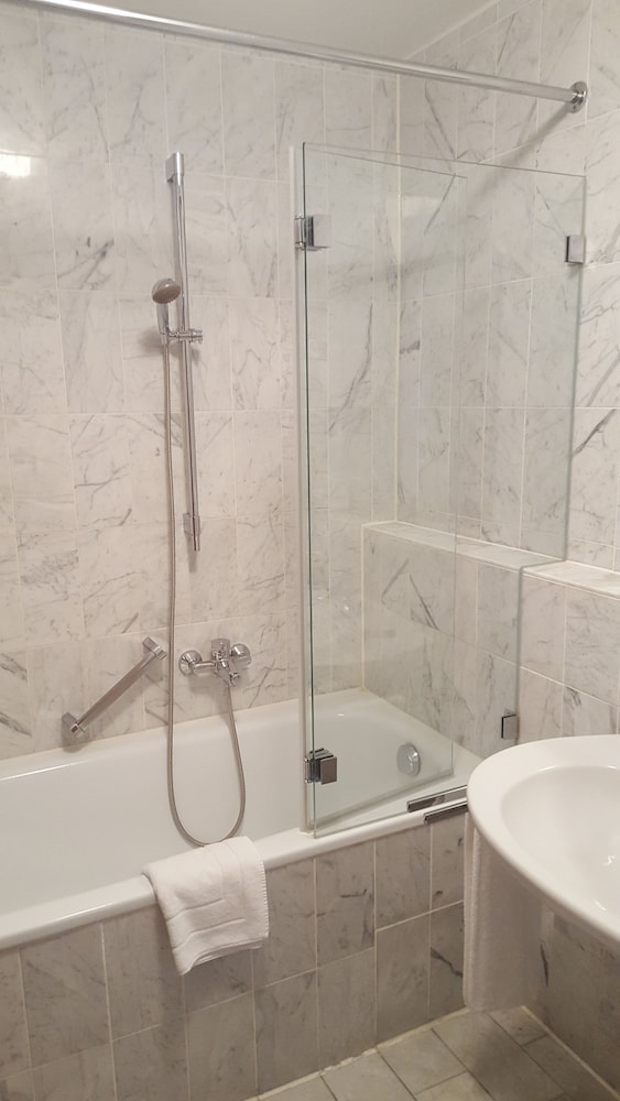 Deluxe Double Room Single Use photo 2