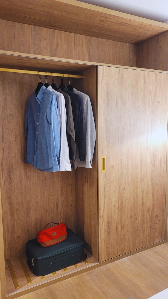 Triple Room (2 Adults and 1 child) - Photo 5