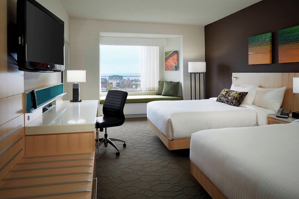 Room, 2 Queen Beds - Photo 1