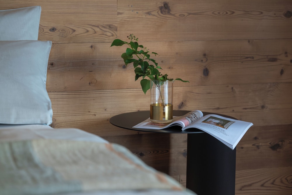 Basic Einzelzimmer mit Balkon und Parkblick