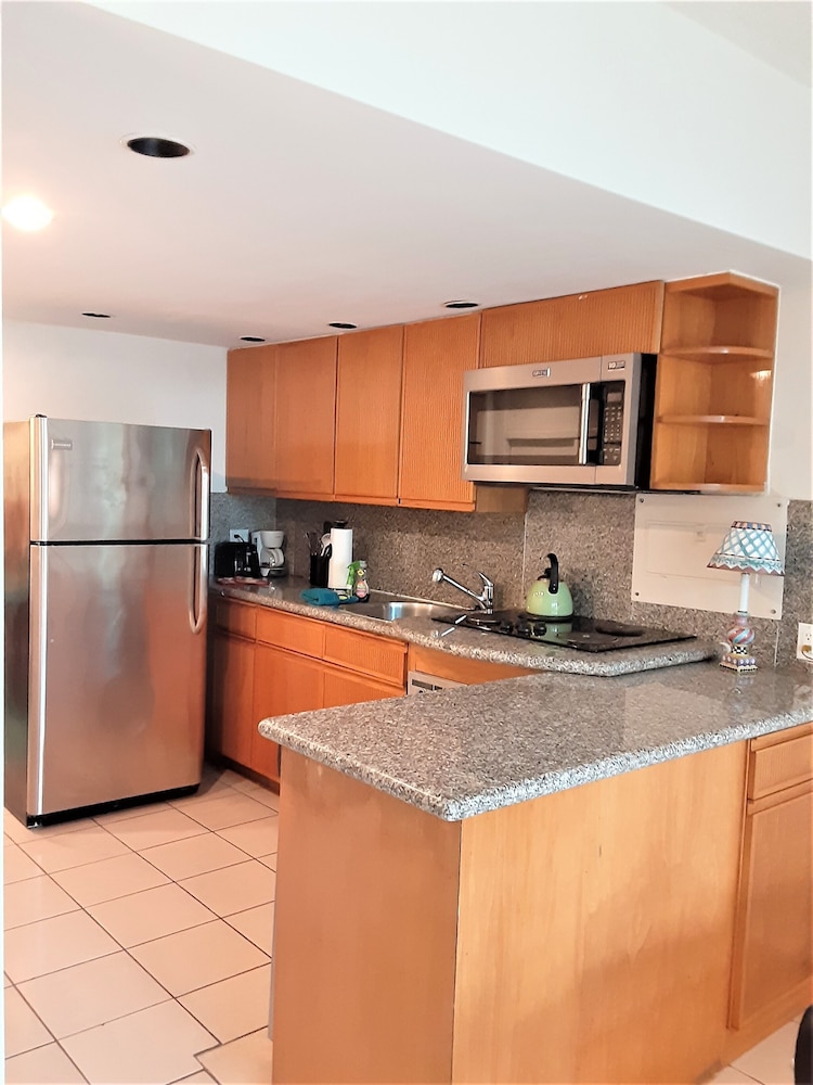 Apartment 103 photo 2