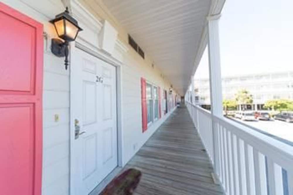 Family House, 3 Bedrooms, Ocean View, Sea Facing photo 2