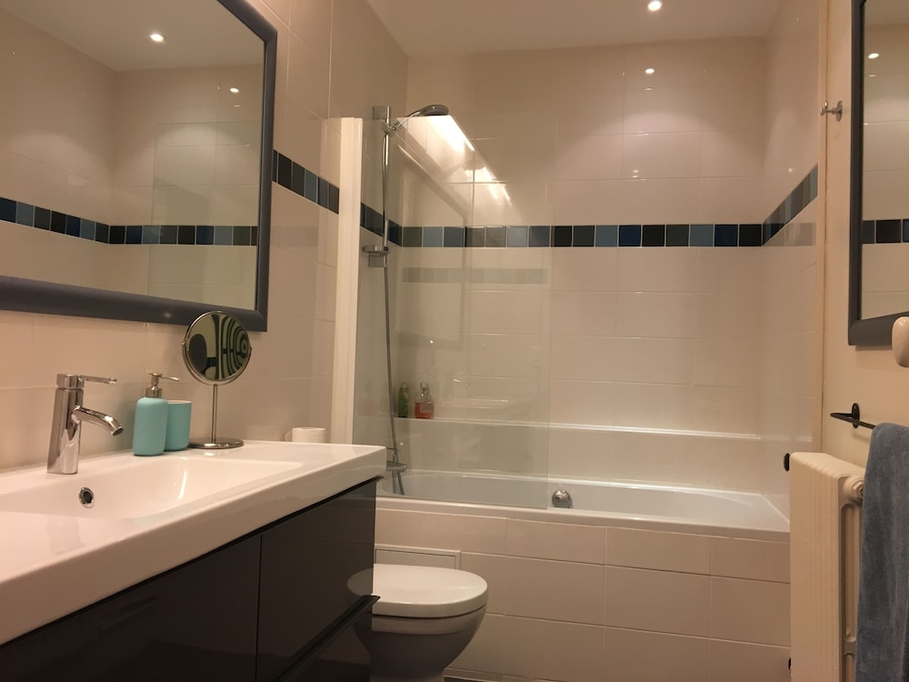 Deluxe Room, 1 Bedroom, Non Smoking, Garden View photo 3